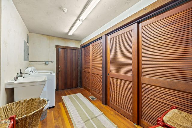 42501 CA-1, Westport, CA 95488