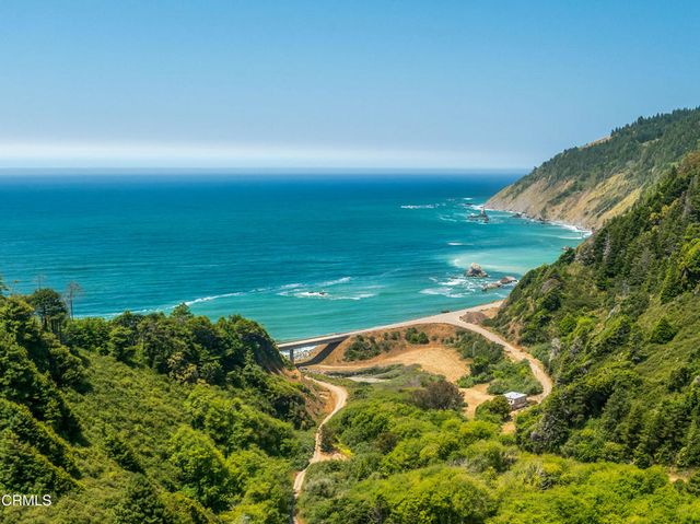 42501 CA-1, Westport, CA 95488