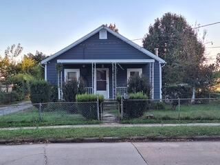 1816 West Chestnut Street North, Springfield, MO 65802