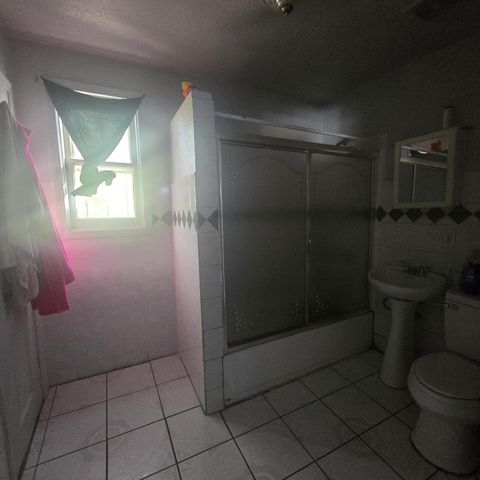 1206 W Scott STREET, Milwaukee, WI 53204