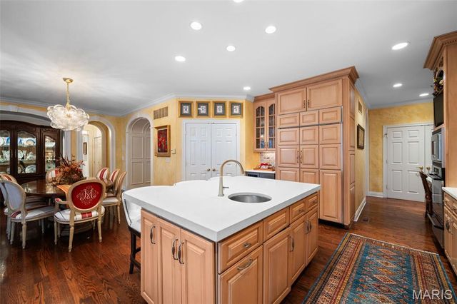 55 Fair Oaks Drive, Ladue, MO 63124