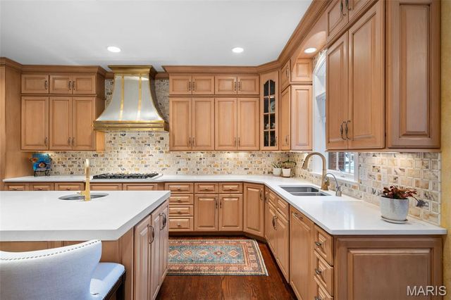 55 Fair Oaks Drive, Ladue, MO 63124