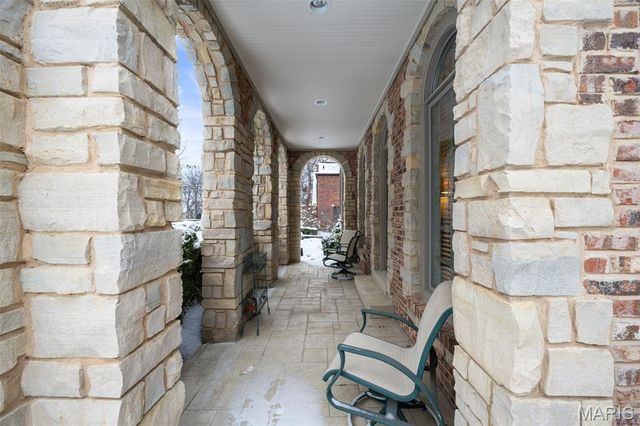 55 Fair Oaks Drive, Ladue, MO 63124