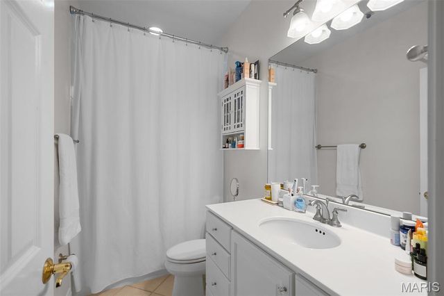 55 Fair Oaks Drive, Ladue, MO 63124