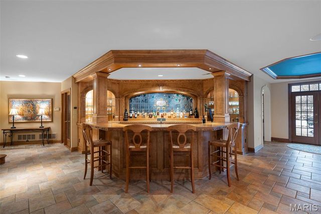 55 Fair Oaks Drive, Ladue, MO 63124