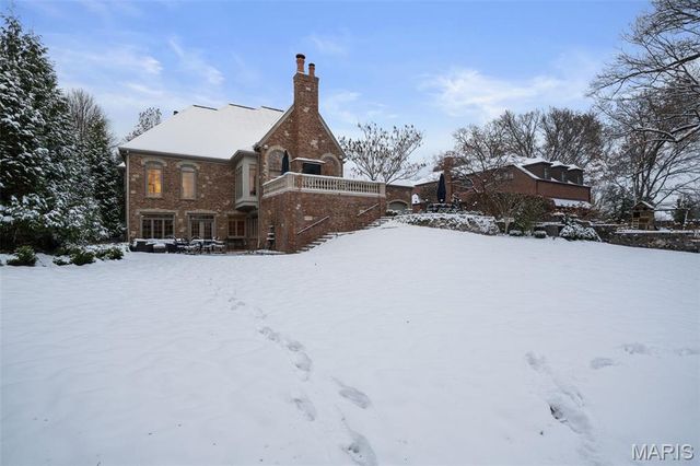 55 Fair Oaks Drive, Ladue, MO 63124