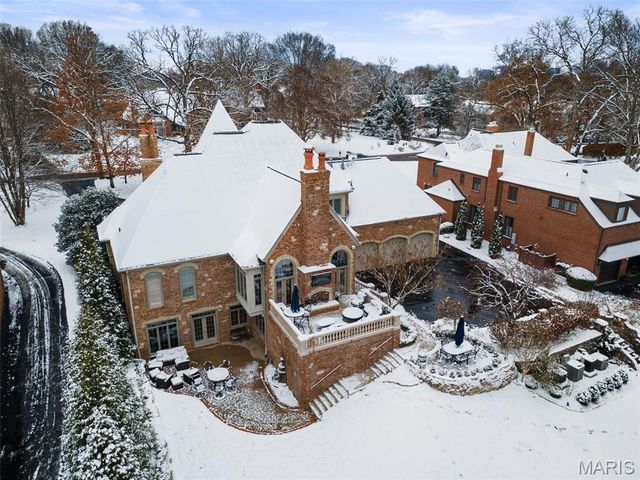 55 Fair Oaks Drive, Ladue, MO 63124