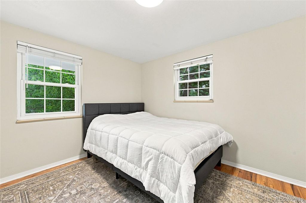 Image 19 of property listing at 6838 S Elizabeth Street, Centennial, CO 80122