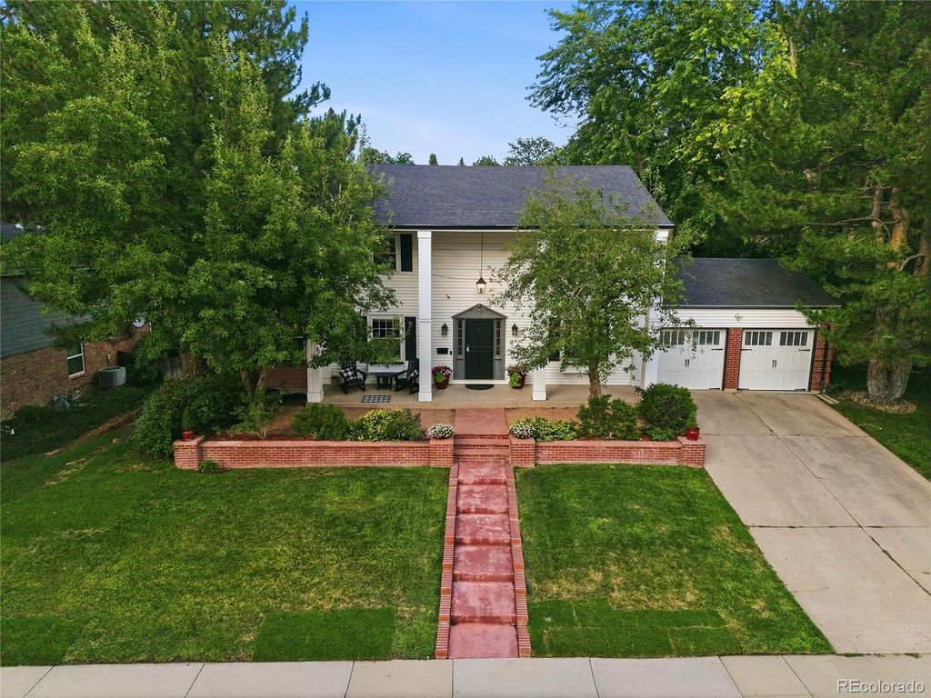 Image 37 of property listing at 6838 S Elizabeth Street, Centennial, CO 80122