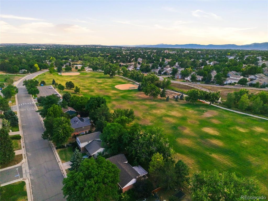 Image 40 of property listing at 6838 S Elizabeth Street, Centennial, CO 80122