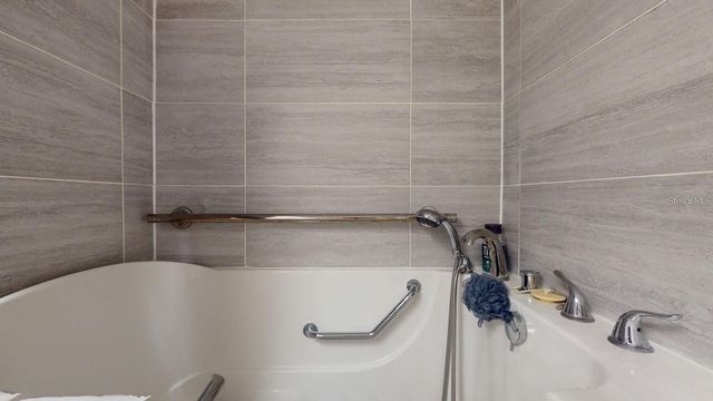 3075 ROSERY ROAD NE, Largo, FL 33771