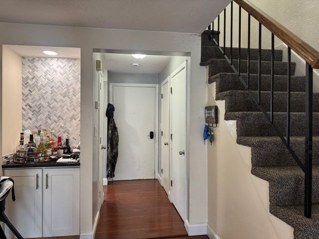 909 Pleasant St. 14, Weymouth, MA 02189