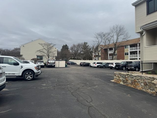 909 Pleasant St. 14, Weymouth, MA 02189