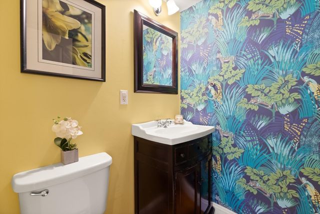 51 Wyman Ter B, Arlington, MA 02474