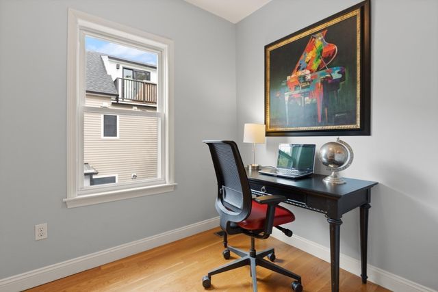 51 Wyman Ter B, Arlington, MA 02474