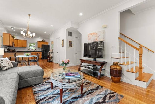 51 Wyman Ter B, Arlington, MA 02474