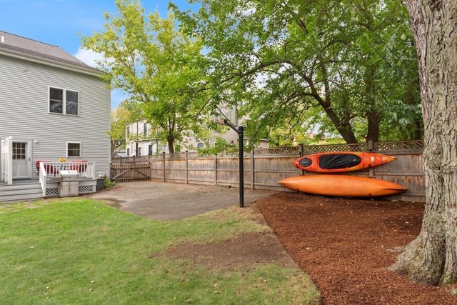 51 Wyman Ter B, Arlington, MA 02474