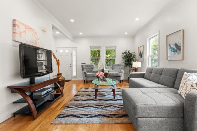51 Wyman Ter B, Arlington, MA 02474