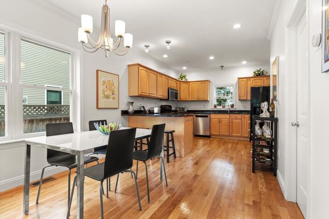 51 Wyman Ter B, Arlington, MA 02474