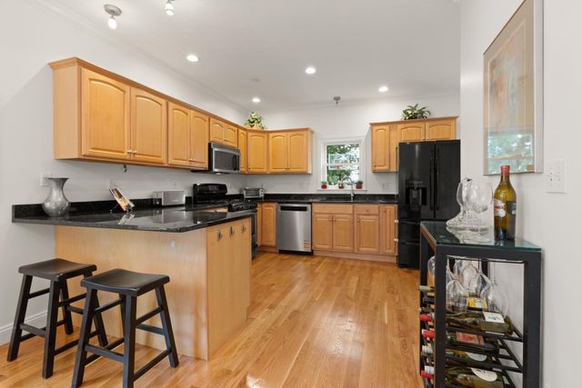51 Wyman Ter B, Arlington, MA 02474