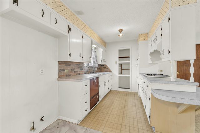 6100 Haden Drive, Waco, TX 76710