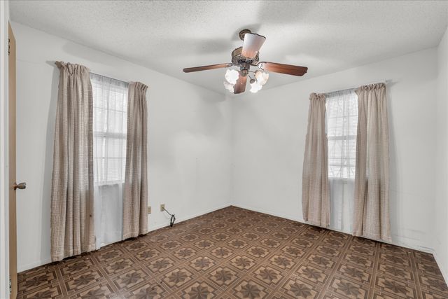 6100 Haden Drive, Waco, TX 76710