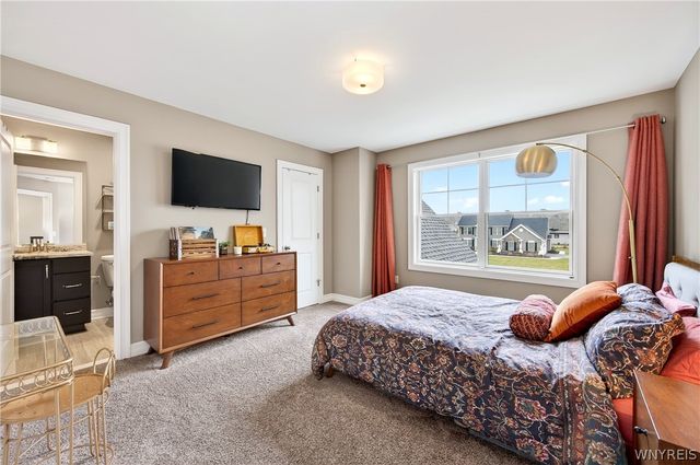 5527 Meadowglen Drive, Clarence, NY 14032