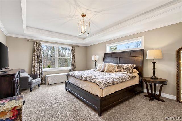 5527 Meadowglen Drive, Clarence, NY 14032