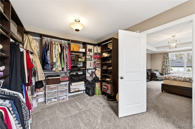 5527 Meadowglen Drive, Clarence, NY 14032