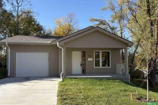2230 N 39 Street, Omaha, NE 68111