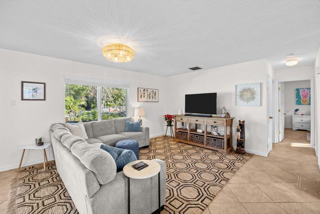 1805 Plover Avenue, Fort Pierce, FL 34949