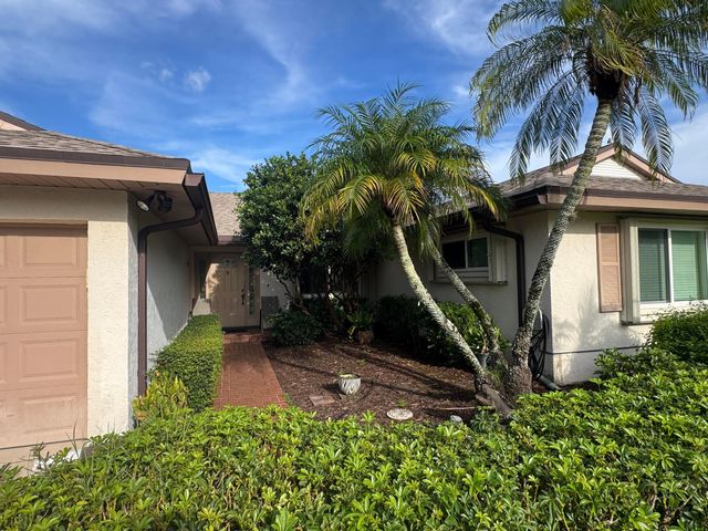 10548 GREENTRAIL Drive S, Boynton Beach, FL 33436