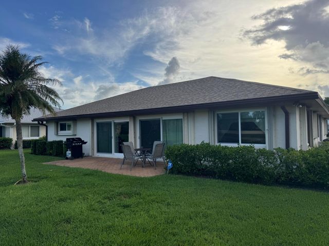 10548 GREENTRAIL Drive S, Boynton Beach, FL 33436