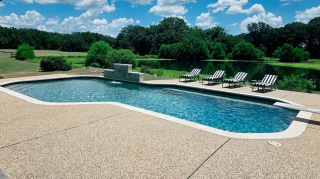3041 Choctaw Road, Commerce, TX 75428
