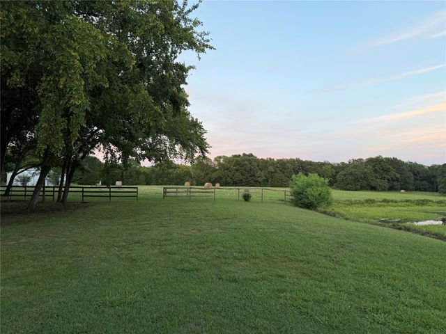 3041 Choctaw Road, Commerce, TX 75428