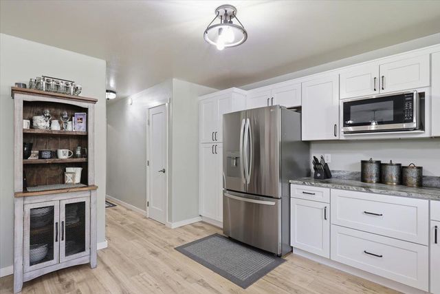 15009 E Cooper Rd, Mead, WA 99021