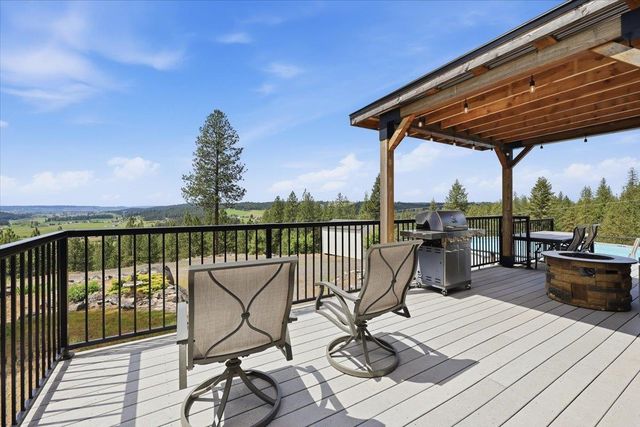 15009 E Cooper Rd, Mead, WA 99021