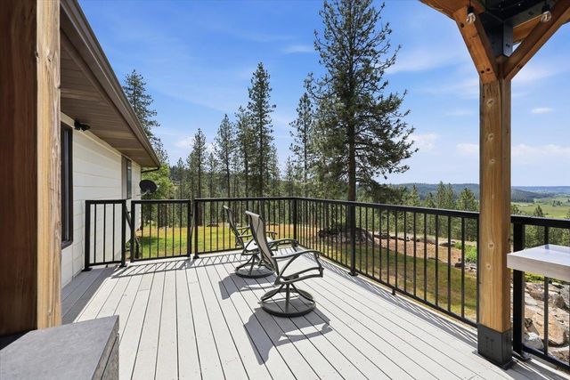 15009 E Cooper Rd, Mead, WA 99021