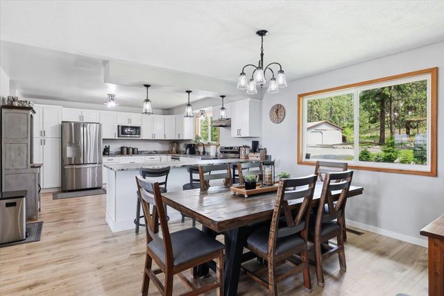15009 E Cooper Rd, Mead, WA 99021