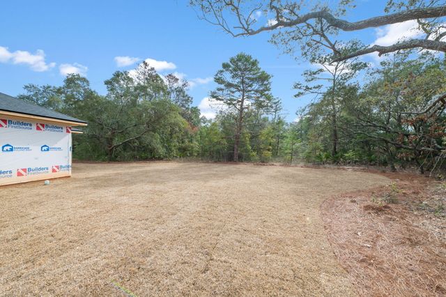 8390 Verano Street, Navarre, FL 32566