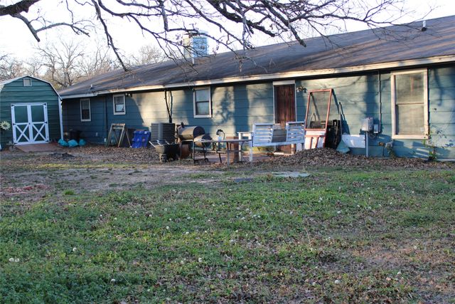 209 Pierce Drive, Mabank, TX 75156