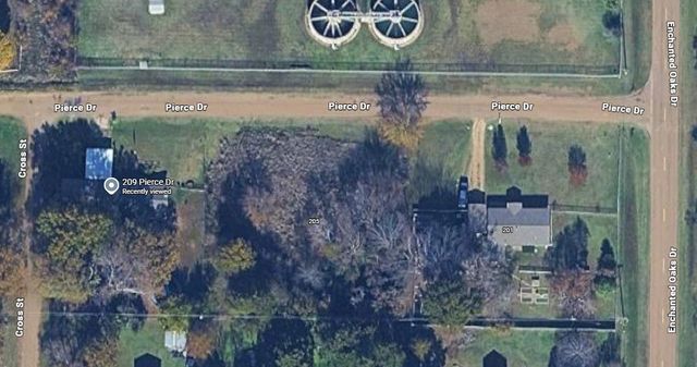 209 Pierce Drive, Mabank, TX 75156