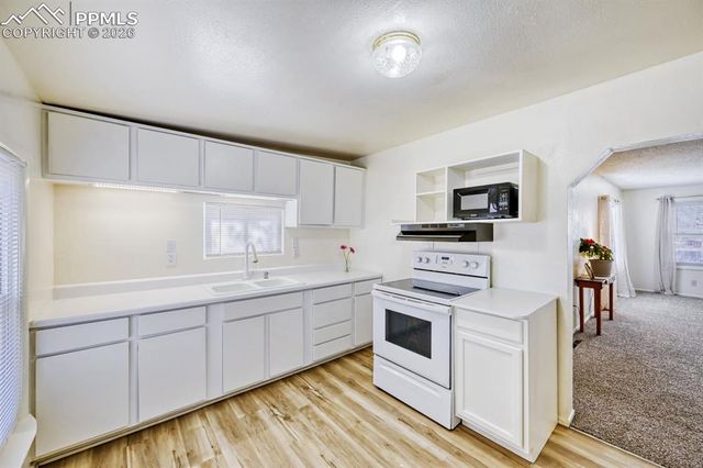 2428 E Monument Street, Colorado Springs, CO 80909