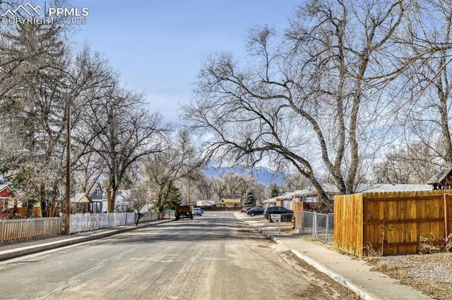 2428 E Monument Street, Colorado Springs, CO 80909