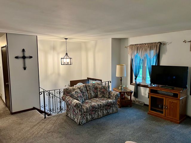 829 Tyler Avenue, Dyer, IN 46311