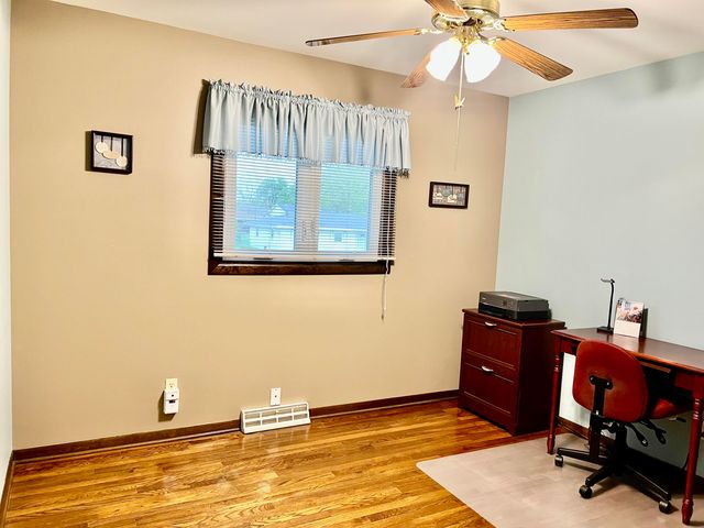 829 Tyler Avenue, Dyer, IN 46311