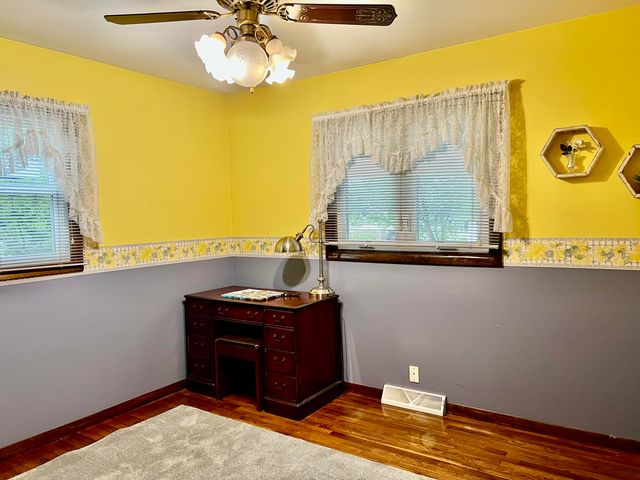 829 Tyler Avenue, Dyer, IN 46311