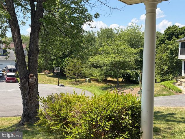 104 KAPOK CIR, Winchester, VA 22602