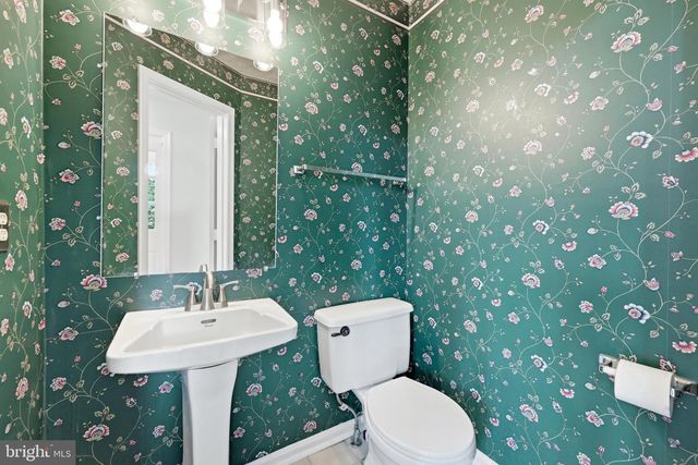 104 KAPOK CIR, Winchester, VA 22602