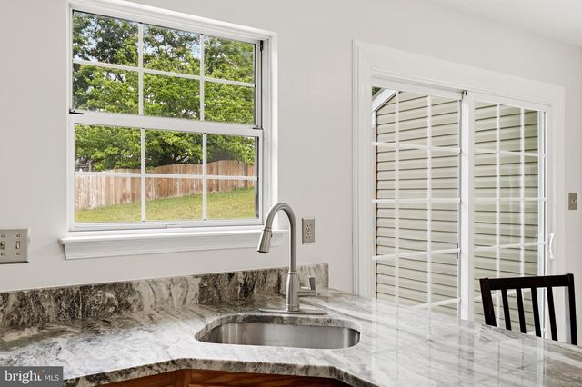 104 KAPOK CIR, Winchester, VA 22602